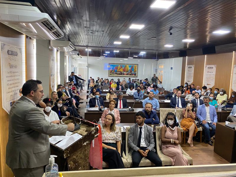 PaisagemDefensor Público-Geral Gabriel Furtado recebe título de Cidadão Ludovicense