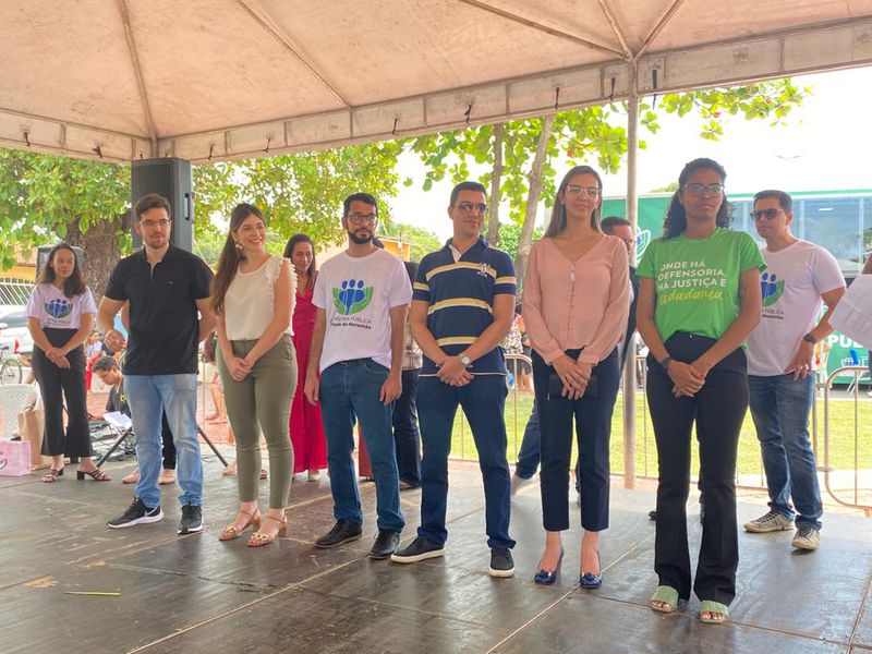 PaisagemPosse popular do defensor-geral Gabriel Furtado e seis novos defensores