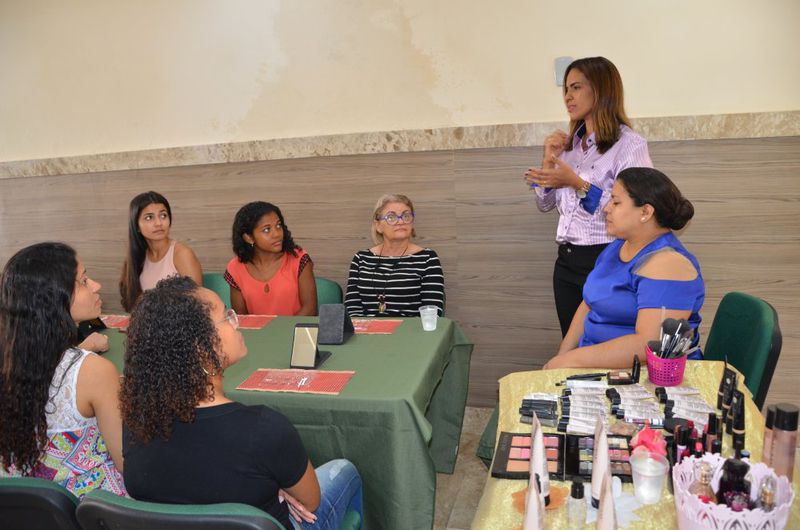 PaisagemDia da Mulher para servidoras da DPE/MA