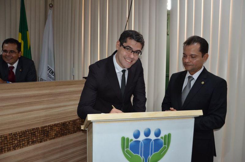 PaisagemPosse de novos defensores